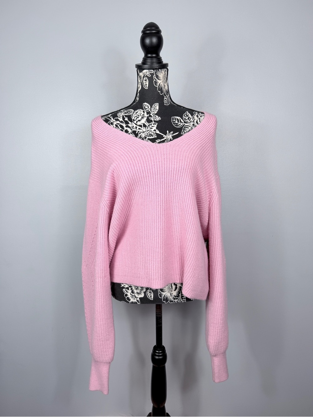 NWT Tahari dusty pink puff long dolman sleeve oversize soft sweater size large